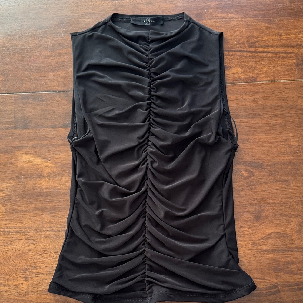 Black Ruched Sleeveless Top